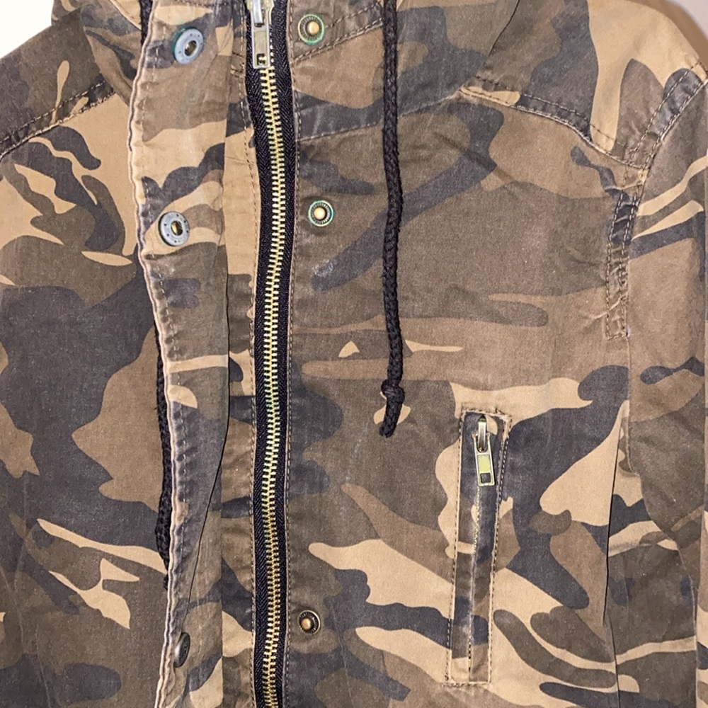 Camo Jacket - Picture 5 of 6